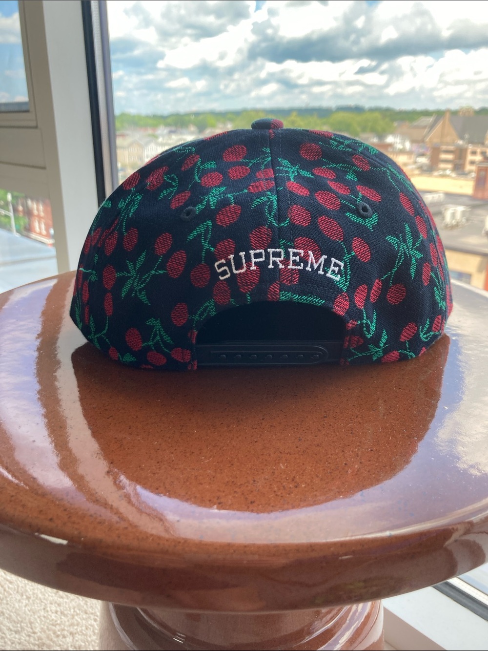 Supreme SnapBack - Picture 3 of 5